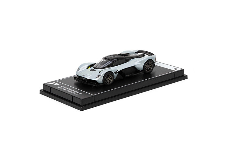 H11 - Aston Martin Valkyrie (Skyfall Silver)